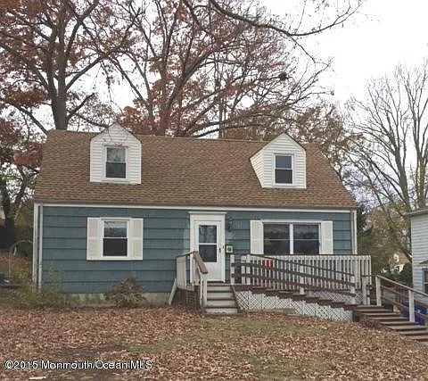 114 Pine St photo 1
