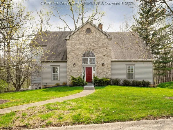 15 High Meadow Dr, Charleston, WV 25311