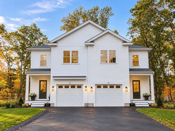 21 Pine St #21, Ayer, MA 01432