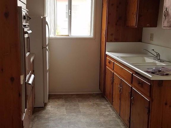 3rd image of 4670 Oregon St APT 1