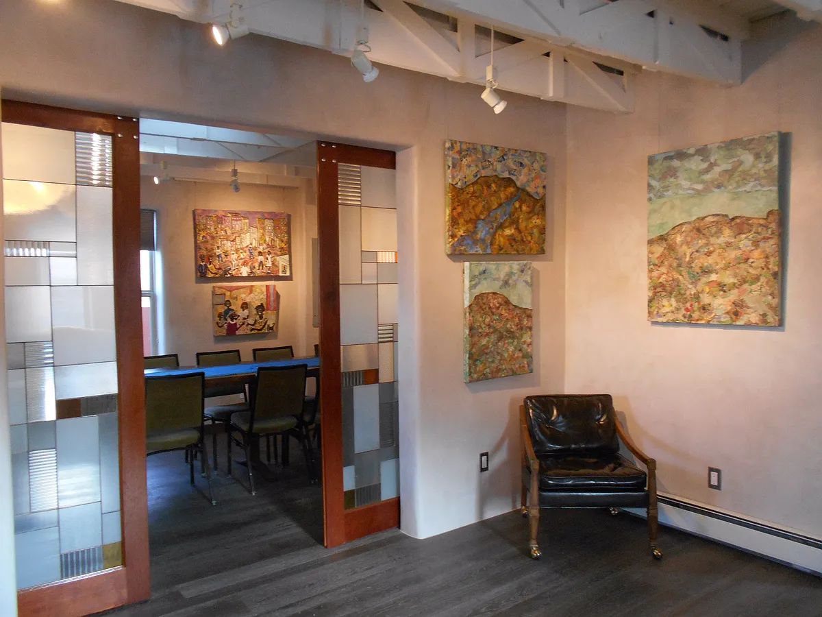 Building Photo - 805 Baca St