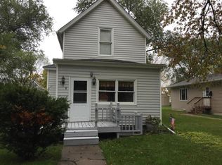 118 9th Ave SW, Aberdeen, SD 57401