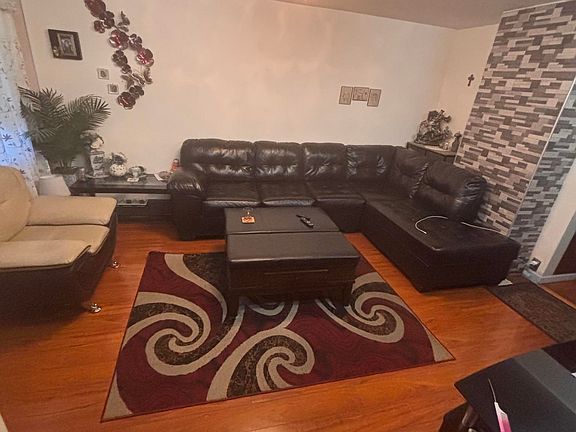 4th image of 137 Prospect Ave