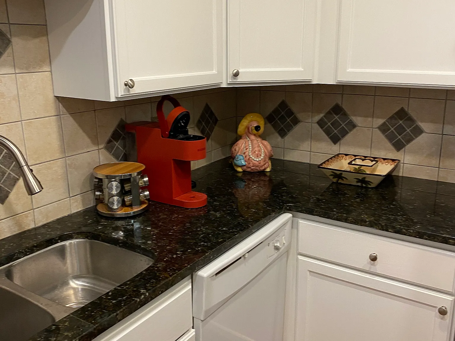 2 bed, 900 sqft, $1,900 — Photo 4