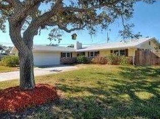 437 Oak Ridge Dr, Indialantic, FL 32903