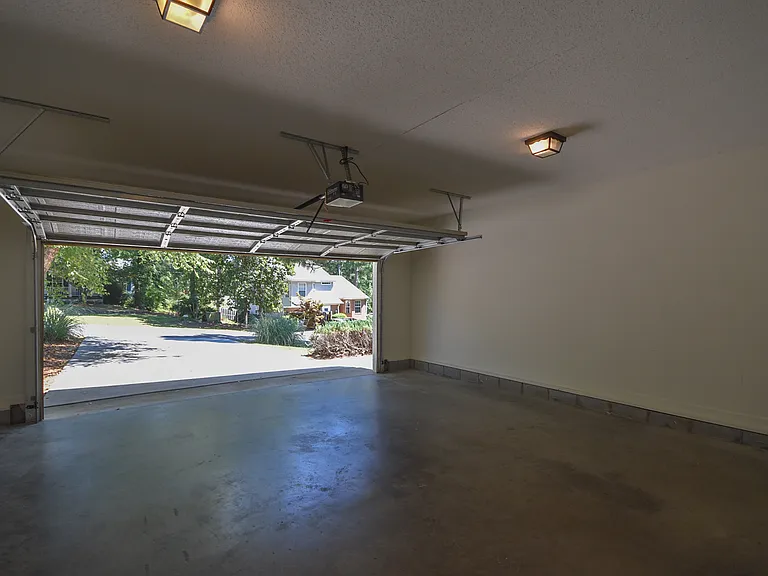 190 Winchester Rd — Photo 21