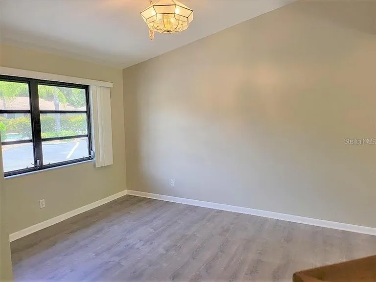 1711 Settlers Dr #7 — Photo 15