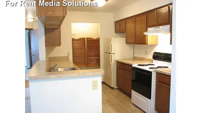 Building Photo - Highland Park Apartments
