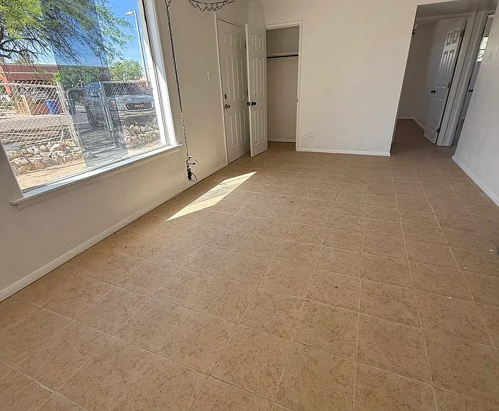 842 W Calle Ramona — Photo 8