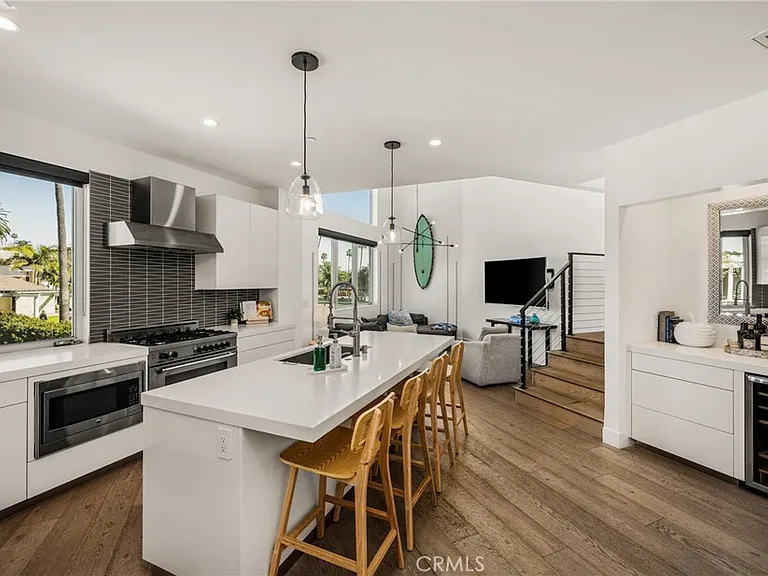 4405 Channel Pl — Photo 17