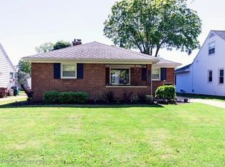 2407 Wellington Rd, Lansing, MI 48910