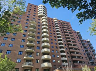 738 3rd Ave SW, Calgary, AB T2P0G7