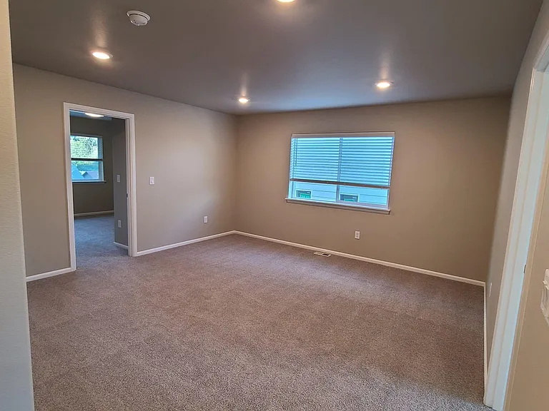 Upstairs Bonus room/Loft space