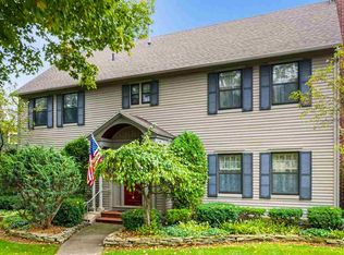 1006 E Mitchell St, Petoskey, MI 49770