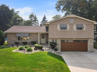 3217 S 123rd St, West Allis, WI 53227