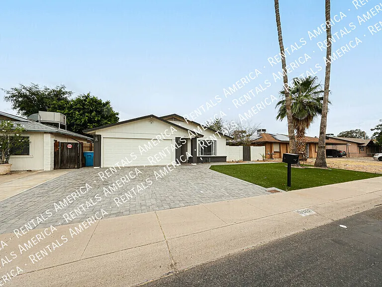 3837 W Acapulco Ln — Photo 3
