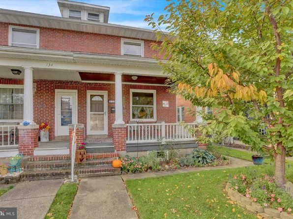 136 W Elm St, Shillington, PA 19607