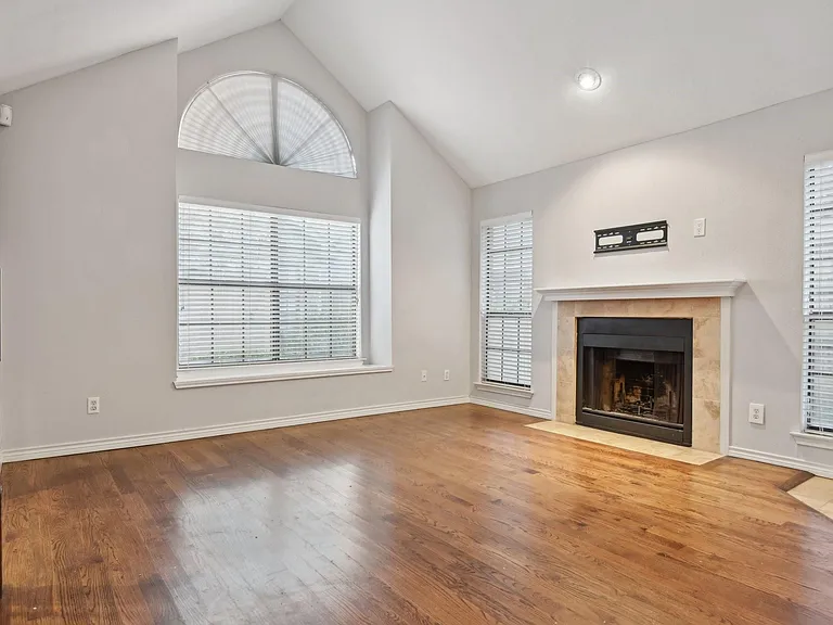 449 Harris St #M-104 — Photo 1