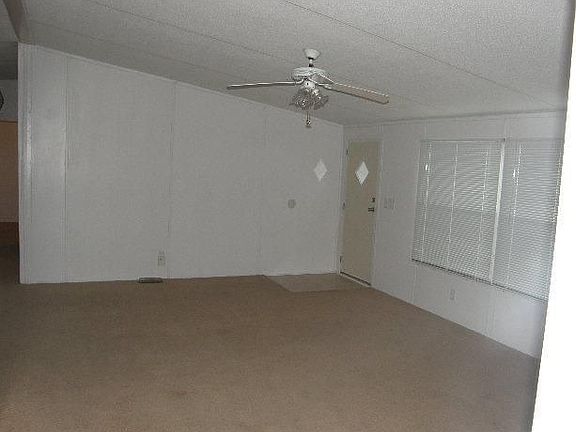 5th image of 163 Silver Spur Dr