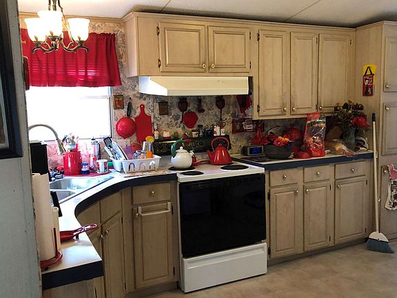 4th image of 3111 NW 111th Ct