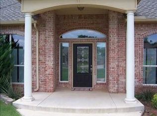 309 S Riverside Dr, Moore, OK 73160