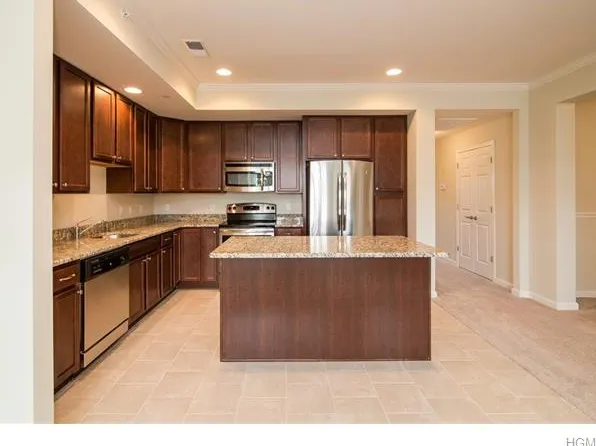 608 Egrets Lndg #608, Carmel, NY 10512