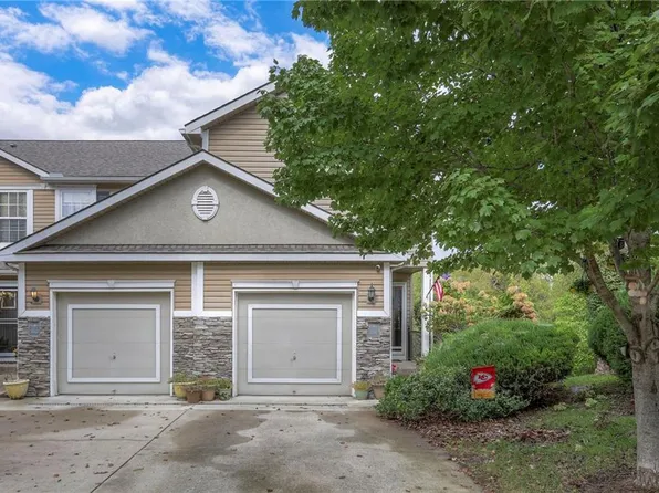 3341 SW Shadow Glen Dr, Blue Springs, MO 64015