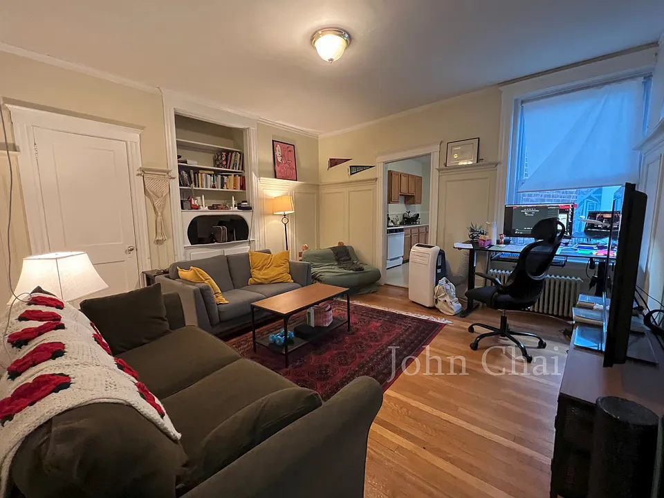 1128 Commonwealth Ave #1A