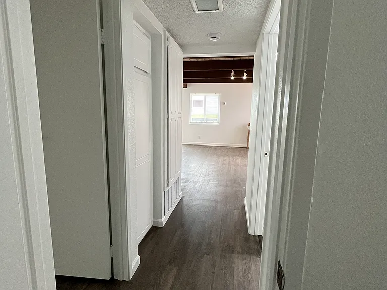 146 Imperial Beach Blvd — Photo 15