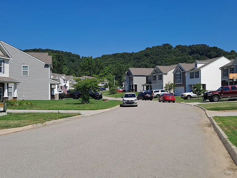 1527 Sergeant Ln — Photo 39