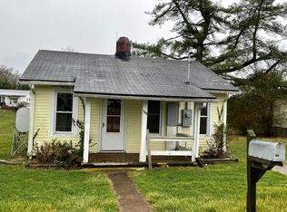 127 A St, Austinville, VA 24312