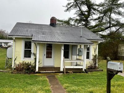 127 A St, Austinville, VA, 24312