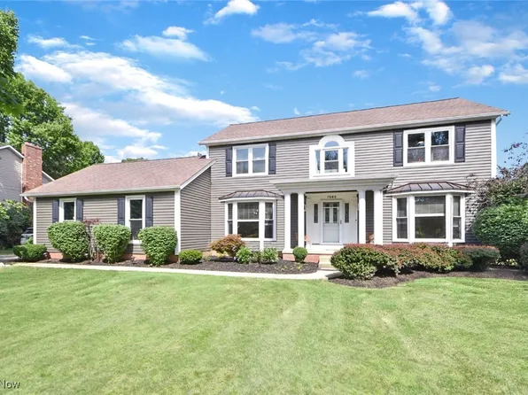 7583 Lakedge Ct, Hudson, OH 44236