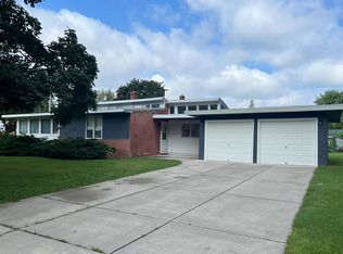 1295 Hastings St, Green Bay, WI 54301