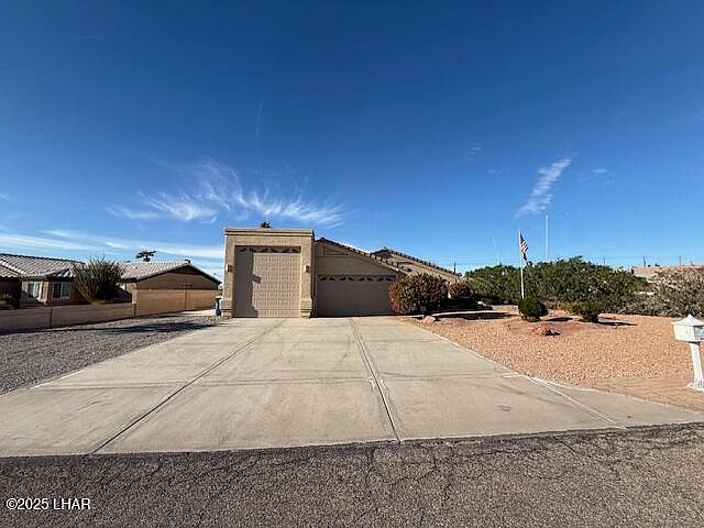 1st image of 3551 Fiesta Dr