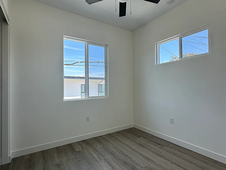 5021 72nd St #5023 — Photo 4