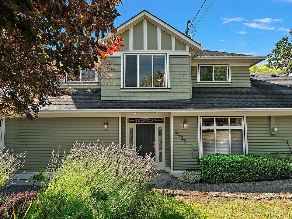 1st image of 2425 Oak Bay Ave