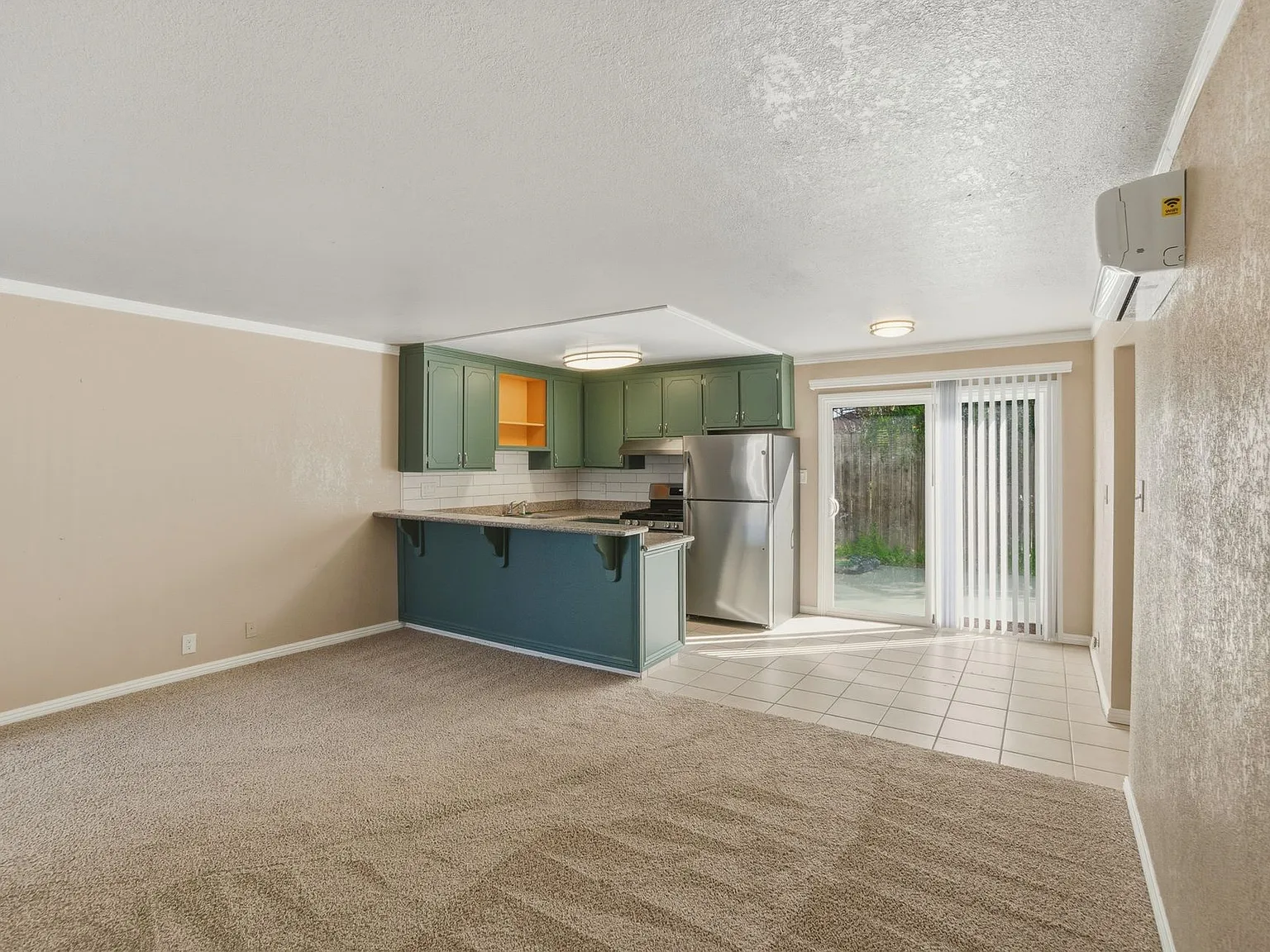 1540 Hesket Way — Photo 4