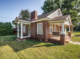 3525 Shirley St, Walkertown, NC 27051