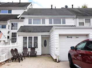 95 Forest Grn, Staten Island, NY 10312