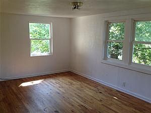 1st image of 1328 Elm St #2