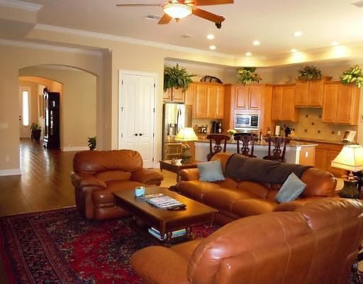 3rd image of 3613 Simonton Pl