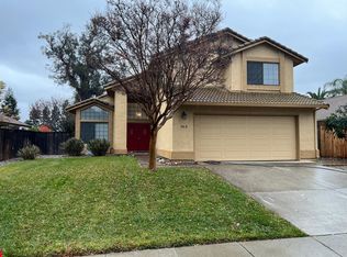 263 Woodstock Cir, Vacaville, CA
