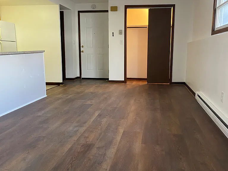 170 Knox — Photo 28