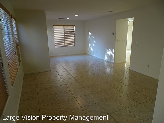 5th image of 9075 Amanda Creek Ct