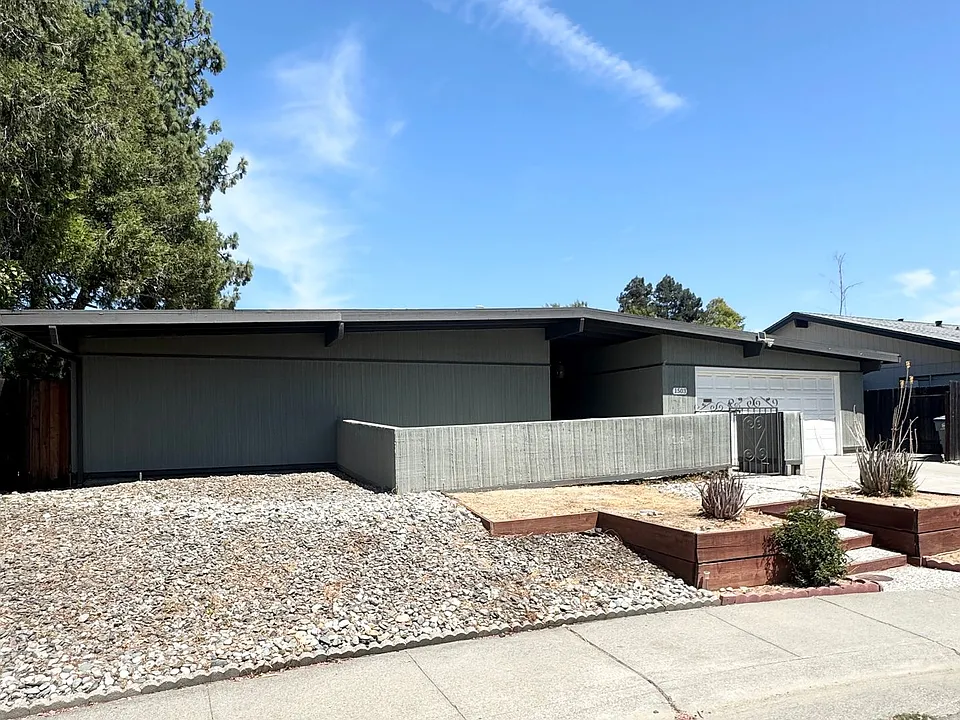 1503 Brown Dr