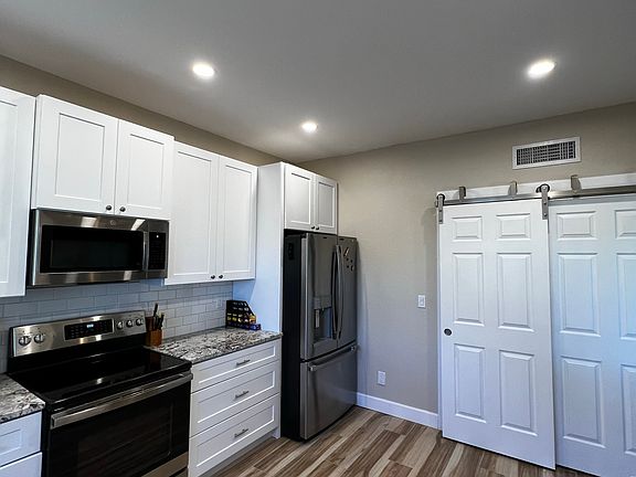 5th image of 1432 E Saint Catherine Ave