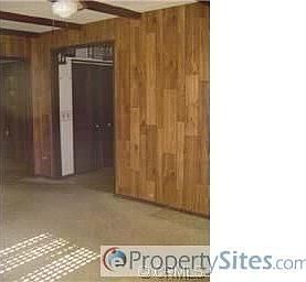 3rd image of 8621 Spohn Dr