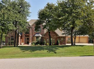 5700 Georgetowne Rd, Edmond, OK 73034