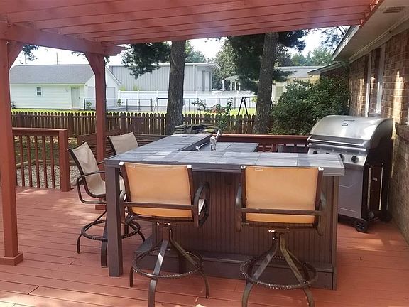 5th image of 713 Dunlap Dr